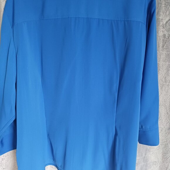 Joanna Plus 3/4 Sleeved Collared Blue Buttoned Blouse 2X - Picture 8 of 12